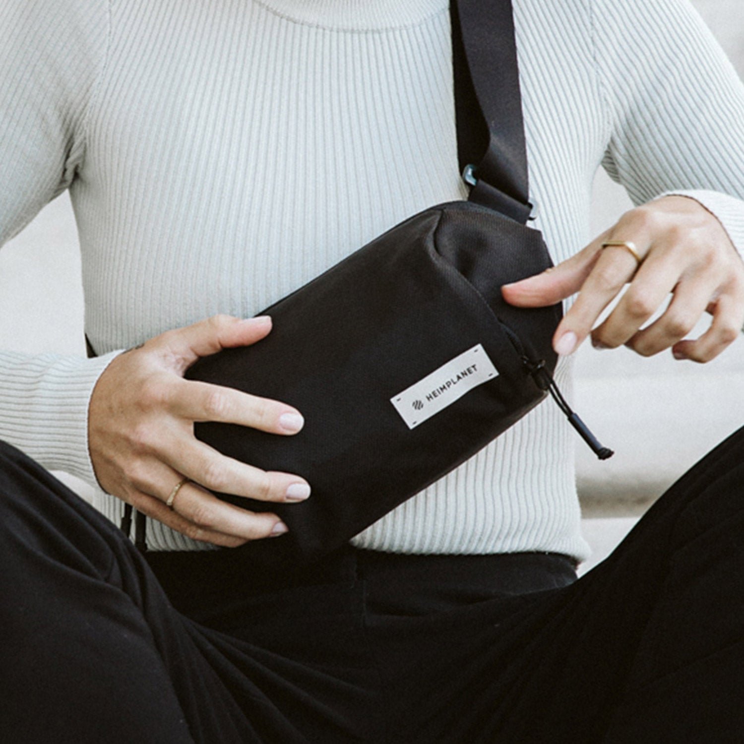 TRANSIT LINE Sling Pocket; Black - Image 2