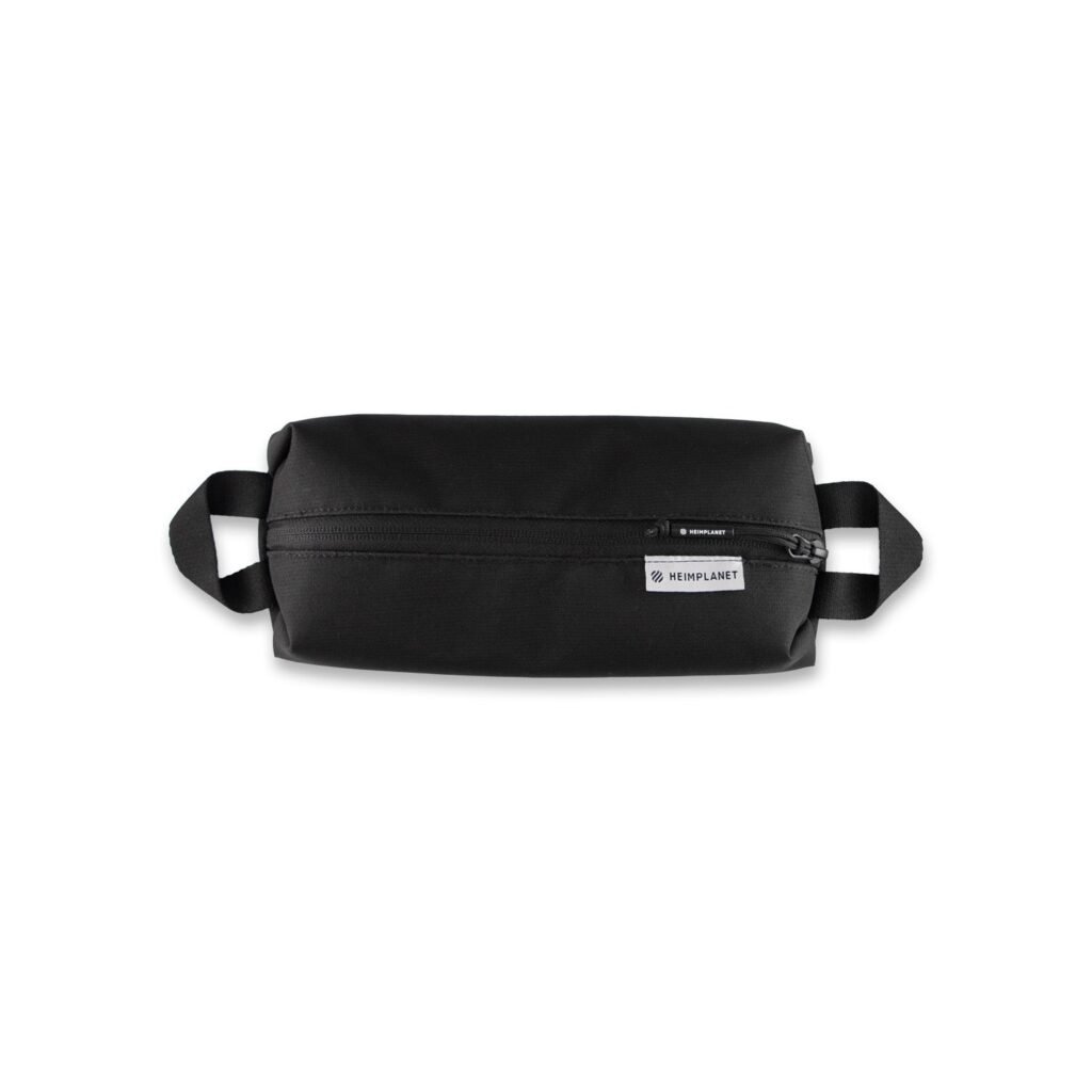 CARRY ESSENTIALS Simple Pouch Mono 1L; Diamond Black